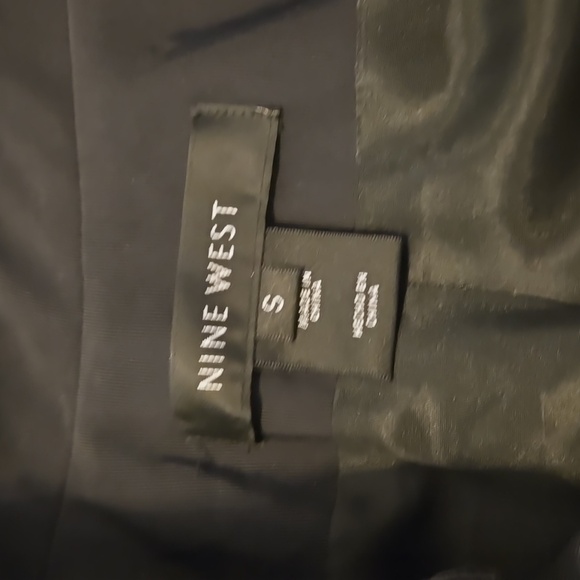 Nine West Black Trench Coat with Relaxed Fit and Adjustable Hem Womens Size S - Picture 2 of 5